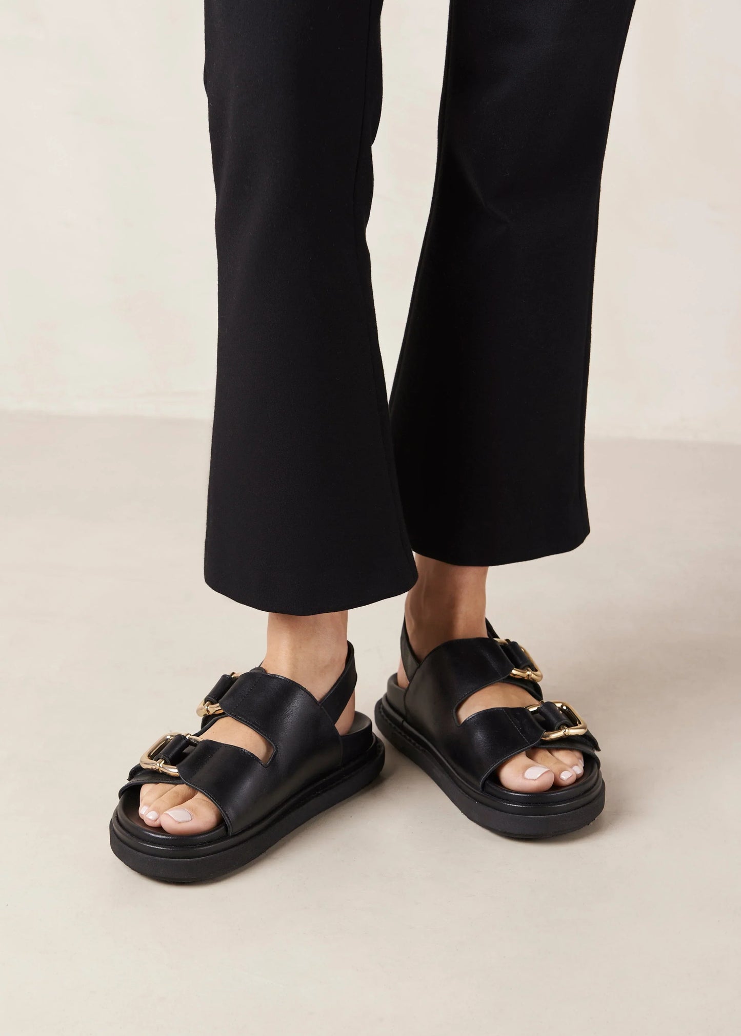 GIA - STILVOLL FOOT SANDALEN